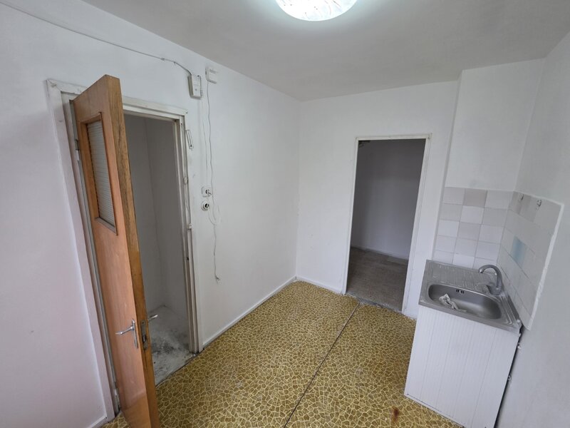 Trapezului, pe bd. 1 Decembrie 1918, 5 minute metrou, Auchan, stradal,